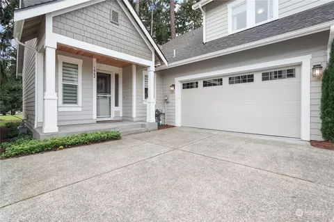 1062 11th Tee Dr #6, Fircrest, WA 98466