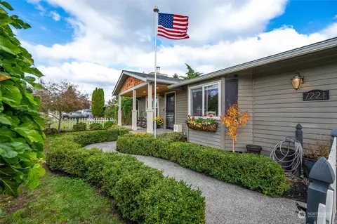 7221 64 Ave NE, Marysville, WA 98270