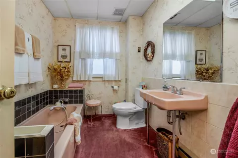 1932 Rucker Ave, Everett, WA 98201 photo 14