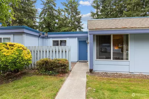 4308 NE Sunset Blvd #D6, Renton, WA 98059