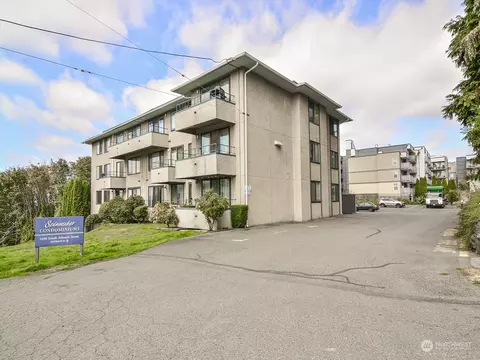 1100 S Atlantic St #306, Seattle, WA 98134