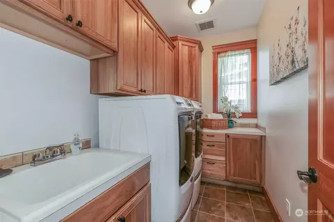 Other - 803 9th Ave S, Edmonds, WA 98020 photo 2 of 7