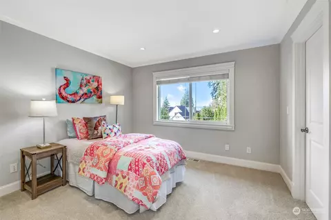 Bedroom - 803 9th Ave S, Edmonds, WA 98020 photo 3 of 5