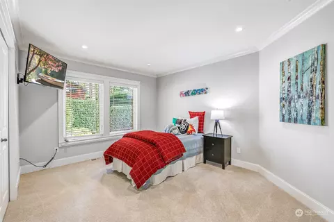 Bedroom - 803 9th Ave S, Edmonds, WA 98020 photo 4 of 5
