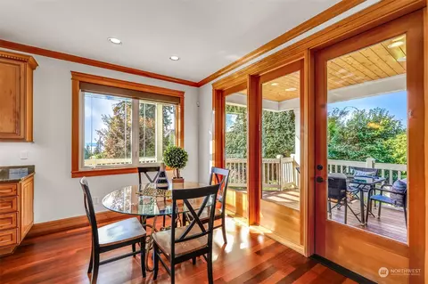 Dining - 803 9th Ave S, Edmonds, WA 98020 photo 3 of 4