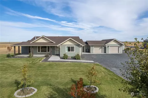 9815 NE Neppel Rd, Moses Lake, WA 98837