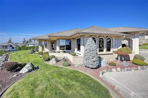 28132 Lund Hill Rd, Stanwood, WA 98292