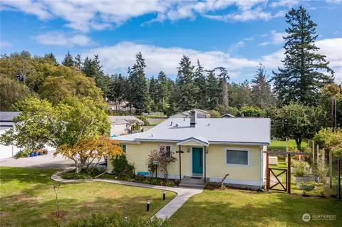 2801 Coho Ln, Anacortes, WA 98221