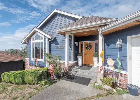7507 75th Pl NE, Marysville, WA 98270