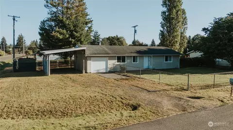 961 K St, Forks, WA 98331
