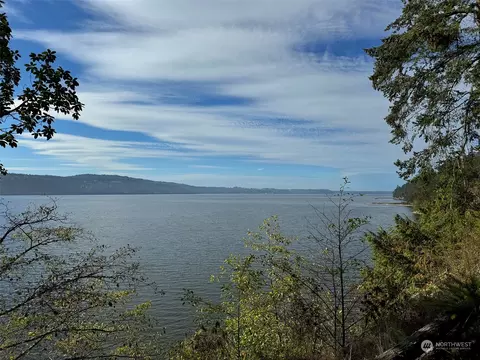 795 E Sequim Bay Rd, Sequim, WA 98382