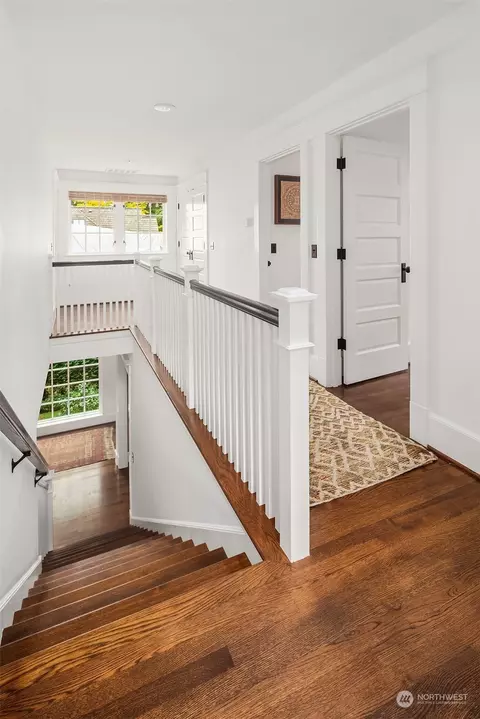 Entry Way - 185 34th Ave E, Seattle, WA 98112 photo 2 of 2