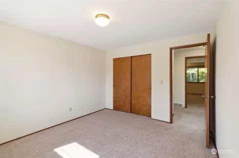 Bedroom - 3113 108th Pl SE, Everett, WA 98208 photo 6 of 6
