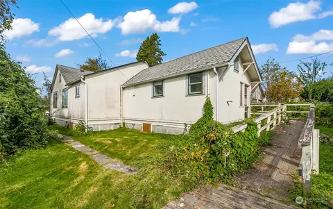 2215 Chestnut St, Everett, WA 98201 photo 4