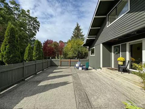 317 W 9th St, Port Angeles, WA 98362