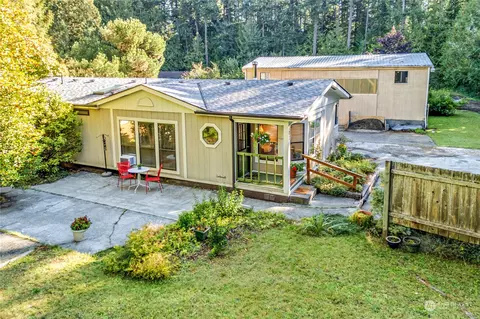 180 Cherry Ave, Chimacum, WA 98325