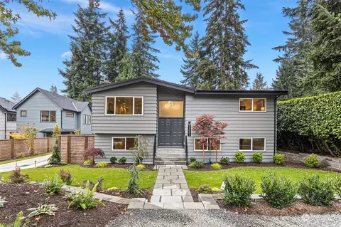 13043 NE 113th St, Kirkland, WA 98033