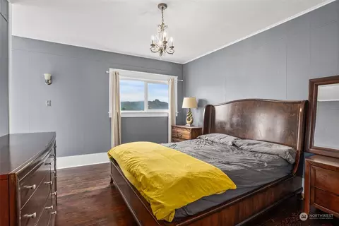 Bedroom - 1122 Duryea St, Raymond, WA 98577 photo 1 of 4