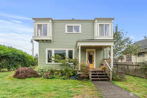 1122 Duryea St, Raymond, WA 98577