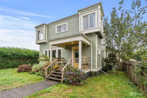 Exterior - 1122 Duryea St, Raymond, WA 98577 photo 2 of 7
