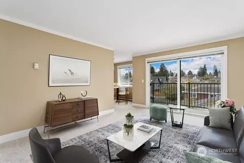 939 N 101st St #302, Seattle, WA 98133
