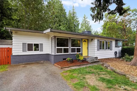 10026 241st Pl SW, Edmonds, WA 98020