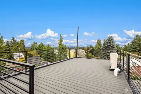 1210 NE 96th St #B, Seattle, WA 98115