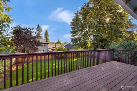 Exterior - 304 214th St SW, Bothell, WA 98021 photo 4 of 11