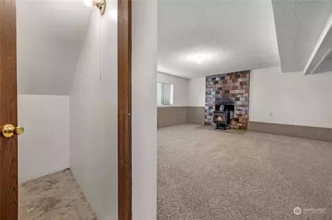 Other - 304 214th St SW, Bothell, WA 98021 photo 3 of 7