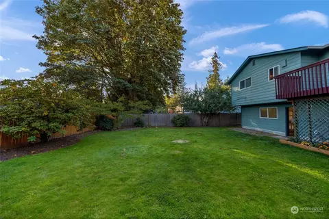 Exterior - 304 214th St SW, Bothell, WA 98021 photo 8 of 11