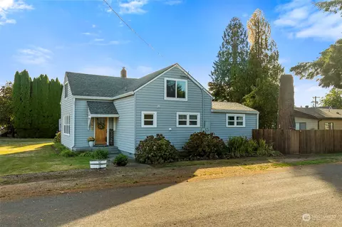 101 Pine St, Toledo, WA 98591
