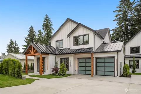 13037 NE 104th St, Kirkland, WA 98033