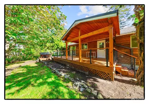 528 Olallie Way, La Conner, WA 98257
