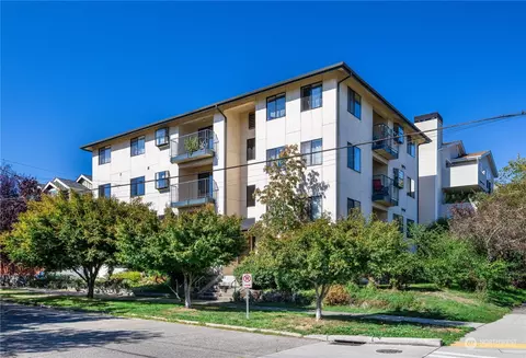 1400 NW 60th St #302, Seattle, WA 98107