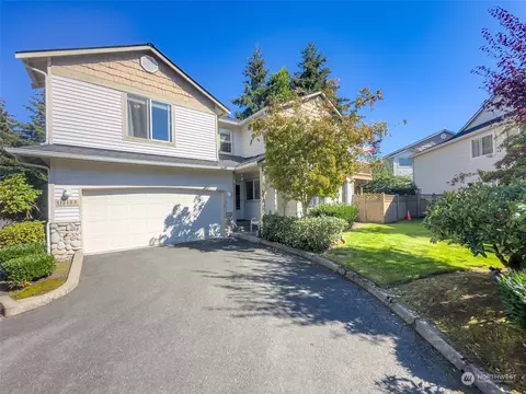 11313 8th Pl W #B, Everett, WA 98204