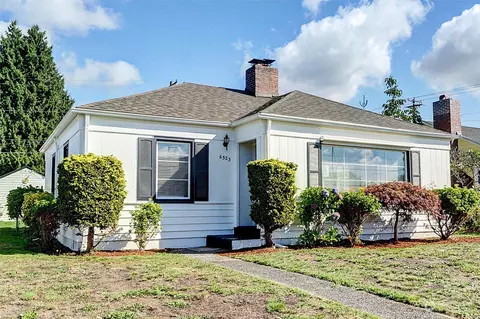 6323 S D St, Tacoma, WA 98408
