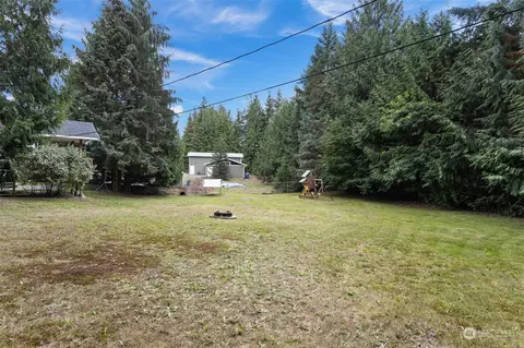 Exterior - 4714 200th Street St SE, Bothell, WA 98012 photo 8 of 9