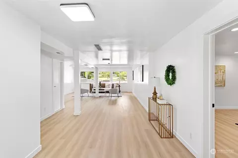 Entry Way - 4714 200th Street St SE, Bothell, WA 98012 photo 1 of 1