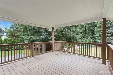 Exterior - 4714 200th Street St SE, Bothell, WA 98012 photo 4 of 9