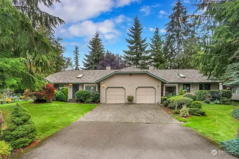 20525 Poplar Way, Lynnwood, WA 98036