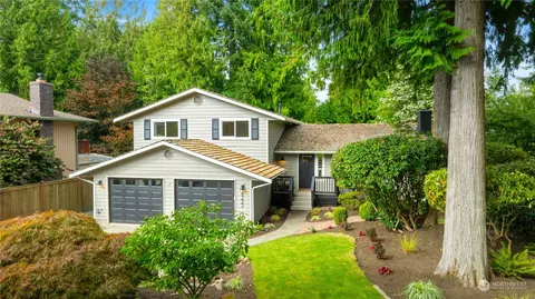 4222 NE 203rd St, Lake Forest Park, WA 98155