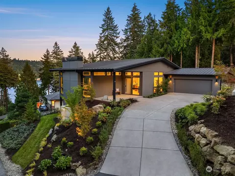 2345 W Lake Sammamish Pkwy NE, Redmond, WA 98052