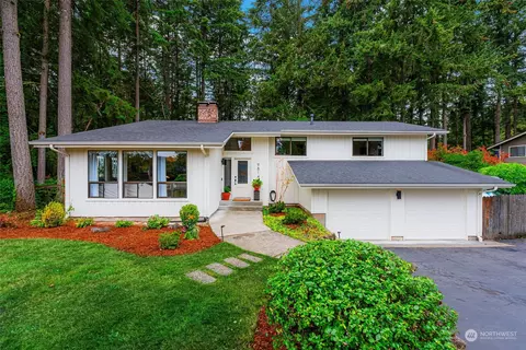 9814 Woodworth Ave, Gig Harbor, WA 98332