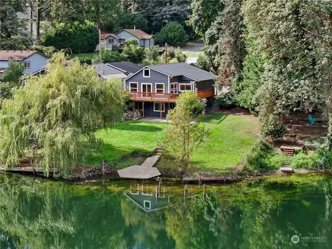 26412 Lake Fenwick Rd S, Kent, WA 98032