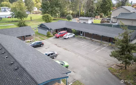 10401 E To 10415 66th Ave #1-8, Puyallup, WA 98373