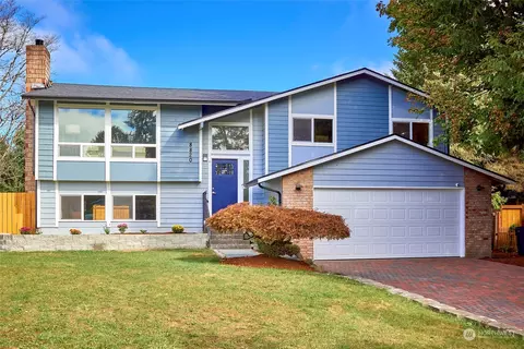 8820 NE 137th St, Kirkland, WA 98034
