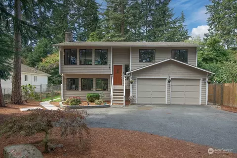327 NE 125th St, Seattle, WA 98125