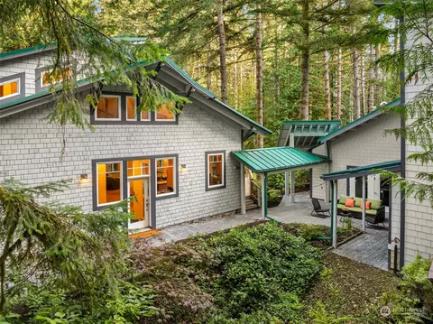 6950 Fletcher Bay Rd NE, Bainbridge Island, WA 98110