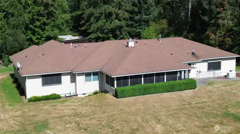Exterior - 16139 Toad Ln, Bow, WA 98232 photo 3 of 10