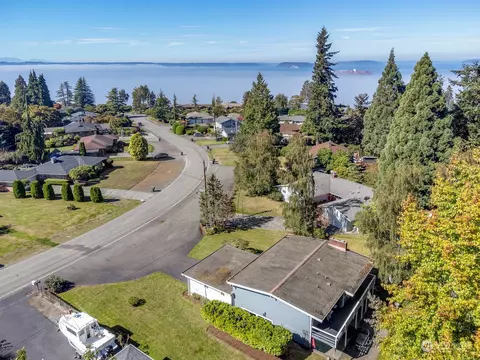 817 Olympic Blvd, Everett, WA 98203 photo 2
